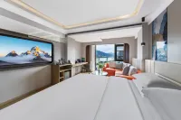 Redboer International Hotel along the River Hotels in Yanhe