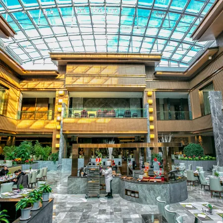 Legend Jianguo Hotel