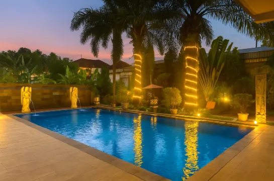 Puri Saron Denpasar Hotel