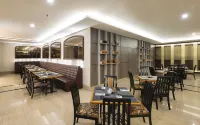 ARTOTEL Suites Aquila Bandung - breakfast