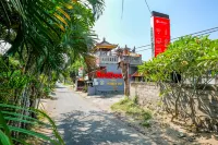RedDoorz Plus @ Singaraja Hotel in zona Ganesha University