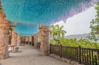 Noah’s Ark Hotel & Resort Hotel berhampiran Applegreen