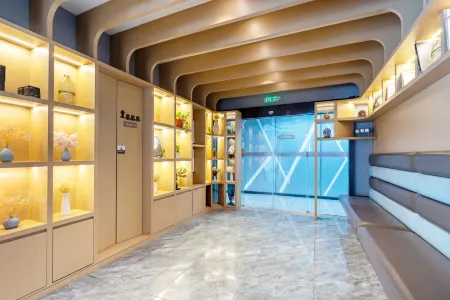 Qingmu Platinum Hotel (Nanjing Dongshan Headquarters Business Park Hongyun Avenue) Отели рядом с достопримечательностью «Nanjing Institute of Engineering (Jiangning Campus)»