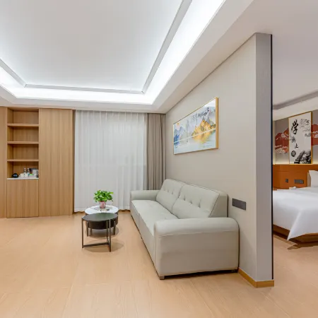 Yunting Yijing Holiday Hotel