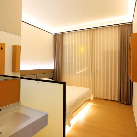 Jianmenguan Ningjiayuan Homestay