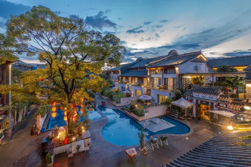 Huaxiang Siji Manyang Private Hot‑Spring Hotel (Kunming, Guandu Ancient Town & Yunnan Prov. Museum) - 온천
