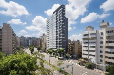 Boutech Jiantan Hotel Отели рядом с достопримечательностью «Shi Lin Ci Cheng Gong»