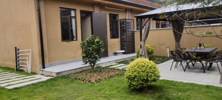 Kuimeishan Football Town Homestay Отели в г. Динань