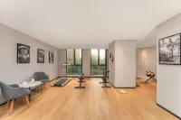 Four Seasons Huatong Hotel (Tonglu City Center Branch)