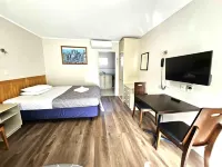 Motel Homestead Clevedon 호텔