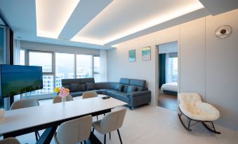 Oceanfront Panorama by COMOCASA