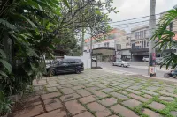 오요 1646 이멜다 레지던스 Sukasari 호텔