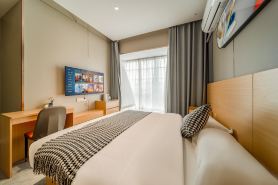 Fuyu Rooftop Garden Homestay (People's Square)