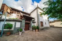 Grain Murmurs Inn (Jianshui Ancient City Branch)