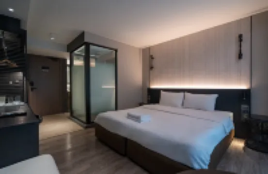 Bayphere Residence by Prop Hopper