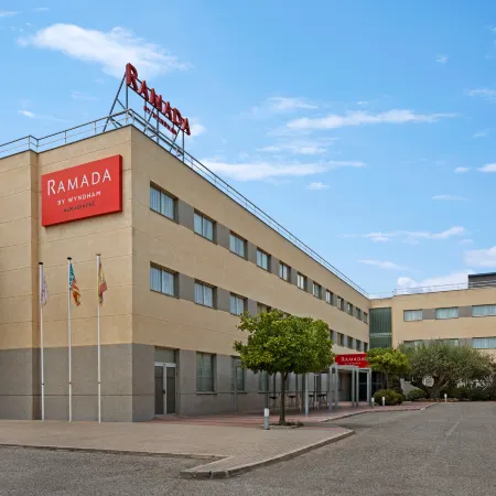 Ramada by Wyndham Valencia Almussafes