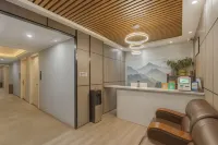 Taiyuan Manting Fashion Hotel (Railway Station Chaoyang Street) Hotels near Shuangta Temple (Twin Pagoda Temple)