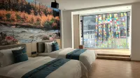 Mountain Stream Elegant Residence - 2-Star