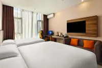 Bense E-Sports Hotel (Kunming West Bus Station)