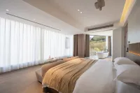 Ningguo·Wuyue | Opening the Window to See the Mountains·Listening to the River's Sound - شرفة