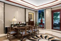 โรงแรมแกรนด์แคนยอน นู่เจียง ฟอลล์อินเลิฟวิธ