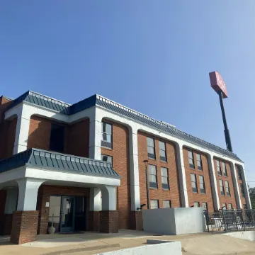 HomeTowne Studios Prattville