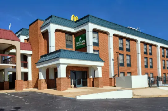 HomeTowne Studios Prattville