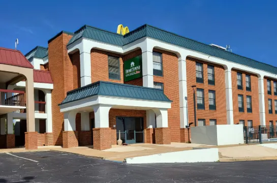 HomeTowne Studios Prattville
