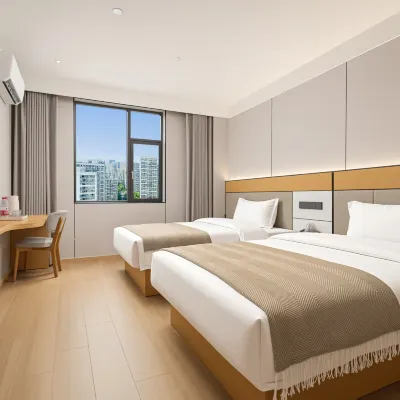 Xingfu Hotel (Chongqing Daping Hospital Times Square Branch) Hotels near Daping Metro Station
