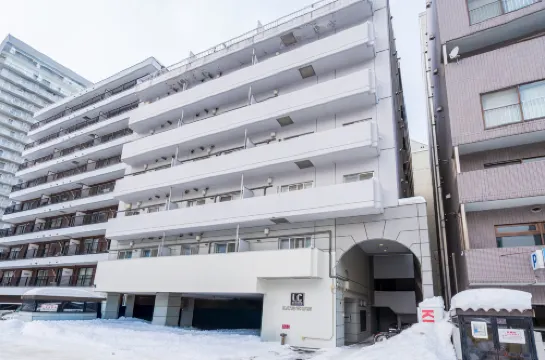 เออร์เบิน สเตย์ แอลซี12 บันคัน