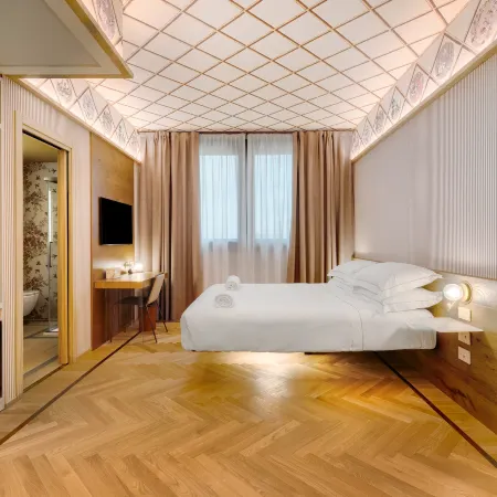 QC Room Milano Porta Romana Отели рядом с достопримечательностью «Сант'Еусторджио»