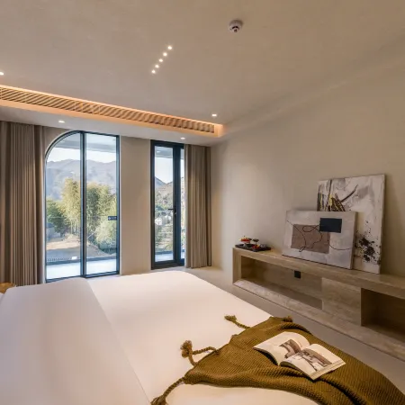 Tonglu Qingfeng · Siyu | Ethereal Mountain Slumber & Childlike Wild Retreat Отели рядом с достопримечательностью «Liuyin Former Residence»