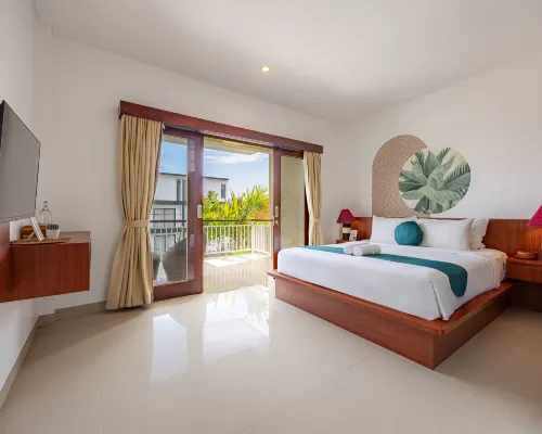 Cove Riendu Guesthouse Hotels near Berawa