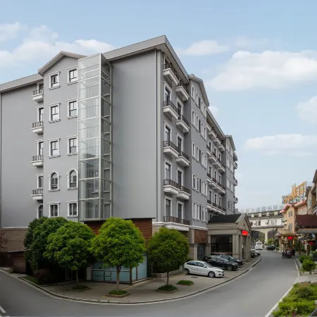 Wutong Hot Spring Hotel