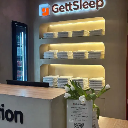 GettSleep Madrid - Barajas Airport - Terminal T4S - After security checkpoint