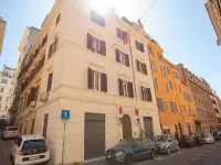 Relais Monti Hotels near The Coliseum