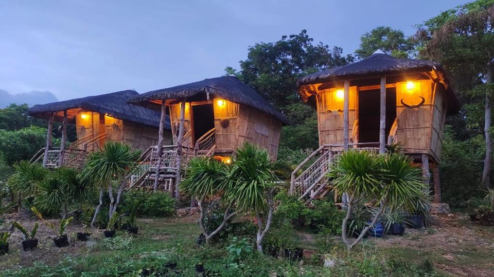 Tribu Kihud "Experience Simple Living"