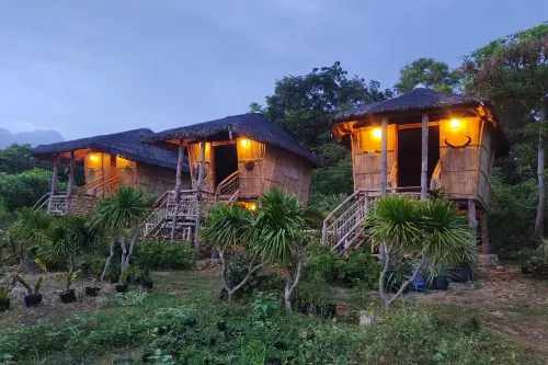 Tribu Kihud "Experience Simple Living"