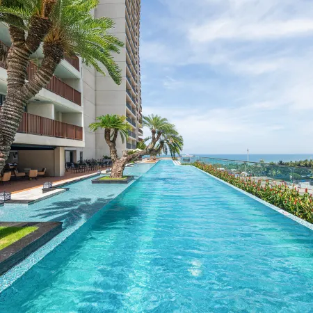 DiStay Beachfront Suites - Wyndham Soleil Da Nang