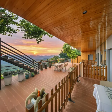 Leyin Mountain Residence Homestay