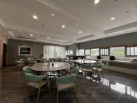 Mtianyu·曼天雨飯店（凱里高鐵南站店）