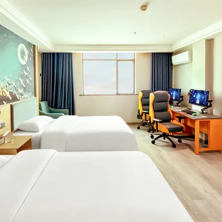 Yaxin E-Sports Hotel (Ji'an Yongfeng Chongwen West Avenue)