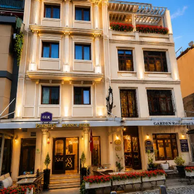 GLK PREMIER Regency Suites & Spa Hotels near Arasta Bazaar