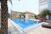 Gautam Hotel, Dhanusa - piscina