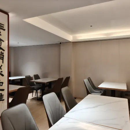 Yuelaiju Smart Hotel (Lushan Scenic Area Donglin Giant Buddha)