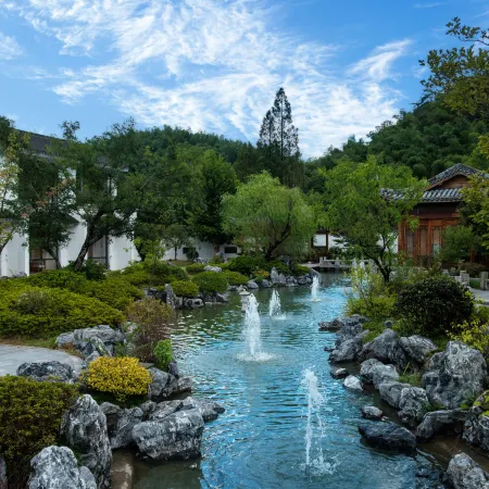 Qianshan wang·Mountain-View Resort