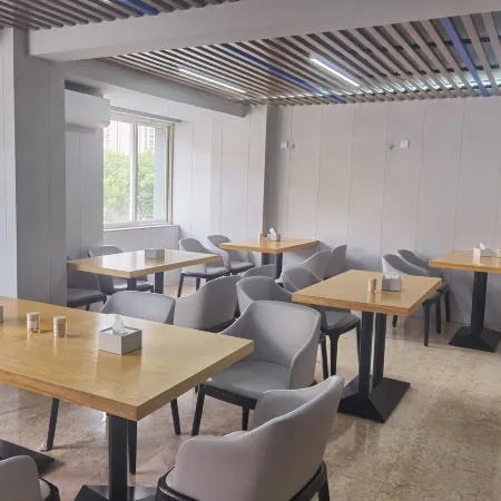 Wyndham Super8 · Yue Hotel (Ningde Auto South Station Derun Shangjie)