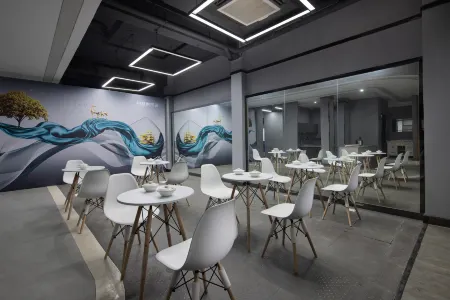 5.0 Joseph Fruit Tea Hotel Отели в г. Юйхуань