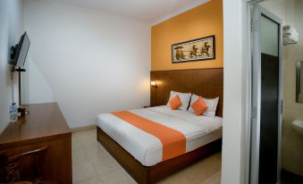 Hotel Poncowinatan - Tugu