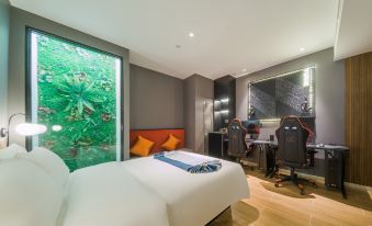 YUNIK E-sports Hotel (Jincheng People's Square Commercial Pedestrian Street)